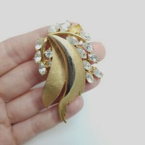 Vintage BSK Rhinestone and Gold Tone Leaf Shape Brooch, Retro 60s Style, Estate
